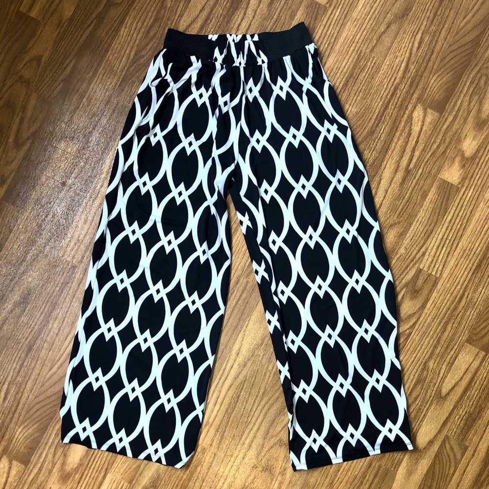Black and white pants